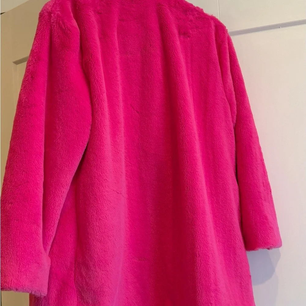Hot Pink Faux Fur Coat - Women - Picture 2 of 3